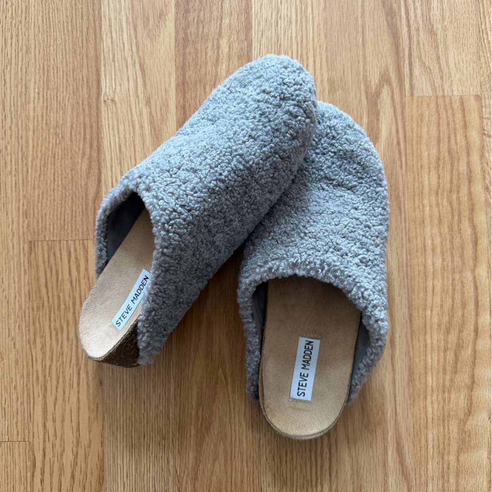 Steve Madden Vesa - Picture 2 of 2